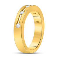 Load image into Gallery viewer, 14kt Yellow Gold Womens Round Diamond Wedding Band 1/4 Cttw
