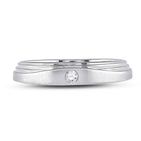Load image into Gallery viewer, 14kt White Gold Womens Round Diamond Solitaire Band Ring 1/12 Cttw
