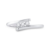 Load image into Gallery viewer, 10kt White Gold Womens Round Diamond 3-stone Promise Ring 1/10 Cttw
