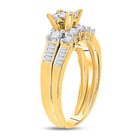 Load image into Gallery viewer, 10kt Yellow Gold Princess Diamond Cluster Bridal Wedding Ring Band Set 7/8 Cttw
