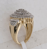 Load image into Gallery viewer, 10kt Yellow Gold Womens Round Diamond Oval Cluster Ring 2.00 Cttw
