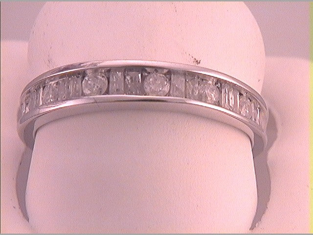 1/2CT-DIA FASHION BAND
