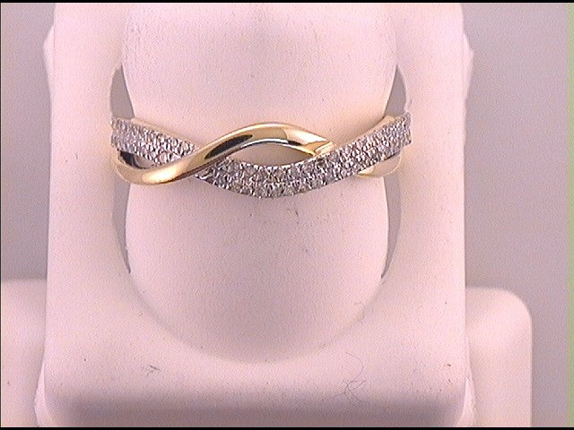 1/6CTW-DIA RING