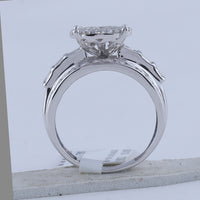 Load image into Gallery viewer, 10kt White Gold Womens Round Diamond Cluster Bridal Wedding Engagement Ring 2.00 Cttw Size 8
