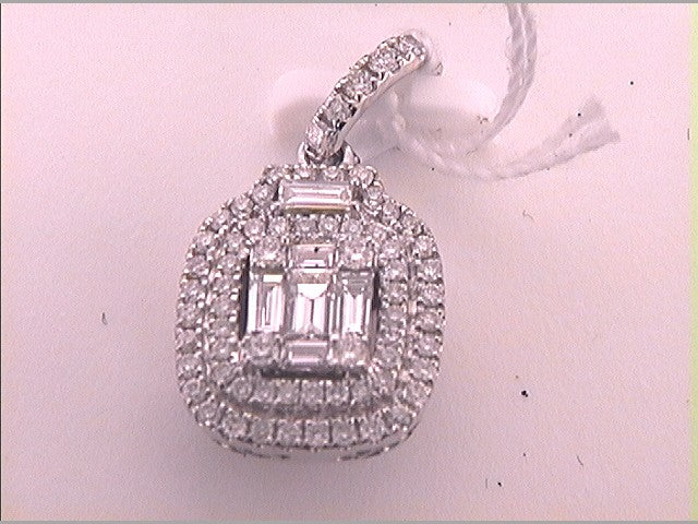 5/8CTW-DIA CLUSTER PENDANT