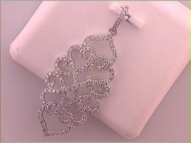 3/4CT-SCUT FASHION PENDANT