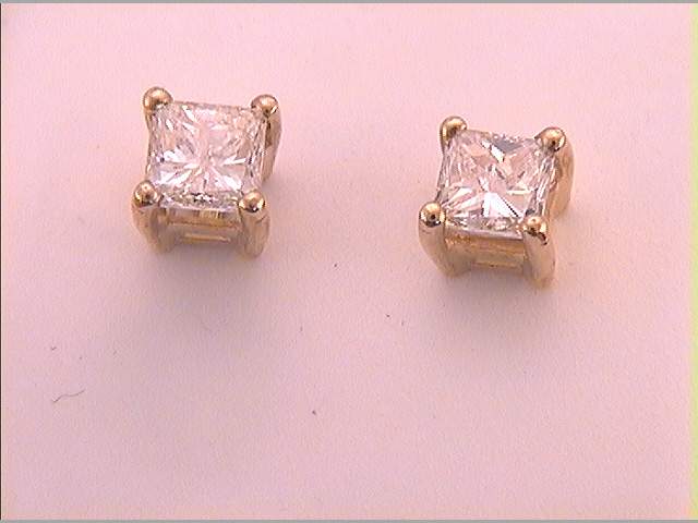5/8CT-(SUP) PRINCESS STUDS