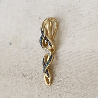 Load image into Gallery viewer, 10kt Yellow Gold Womens Round Diamond Fashion Pendant 1/20 Cttw
