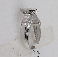 Load image into Gallery viewer, Sterling Silver Womens Round Diamond Oval Cluster Bridal Wedding Engagement Ring 1/2 Cttw
