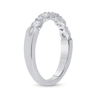 Load image into Gallery viewer, 14kt White Gold Womens Round Diamond Wedding Anniversary Band Ring 1/2 Cttw
