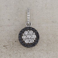 Load image into Gallery viewer, 10kt White Gold Womens Color Enhanced Black Diamond Flower Cluster Fashion Pendant 1/2 Cttw
