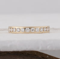 Load image into Gallery viewer, 14kt Yellow Gold Womens Round Diamond Wedding Single Row Band 1/2 Cttw
