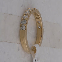 Load image into Gallery viewer, 14kt Yellow Gold Womens Round Diamond Wedding Single Row Band 3/4 Cttw
