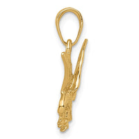 Load image into Gallery viewer, 14k Eagle Landing Pendant
