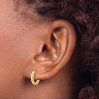 Load image into Gallery viewer, 14K Polished and Diamond-cut Huggie Hoop Earrings
