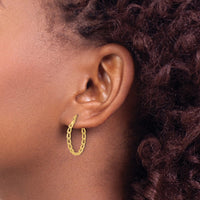 Load image into Gallery viewer, 14K Polished Curb Link Design Hoop Earrings
